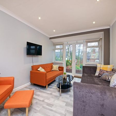 Beautiful Cozy Home With Free Parking Manchester Exterior foto