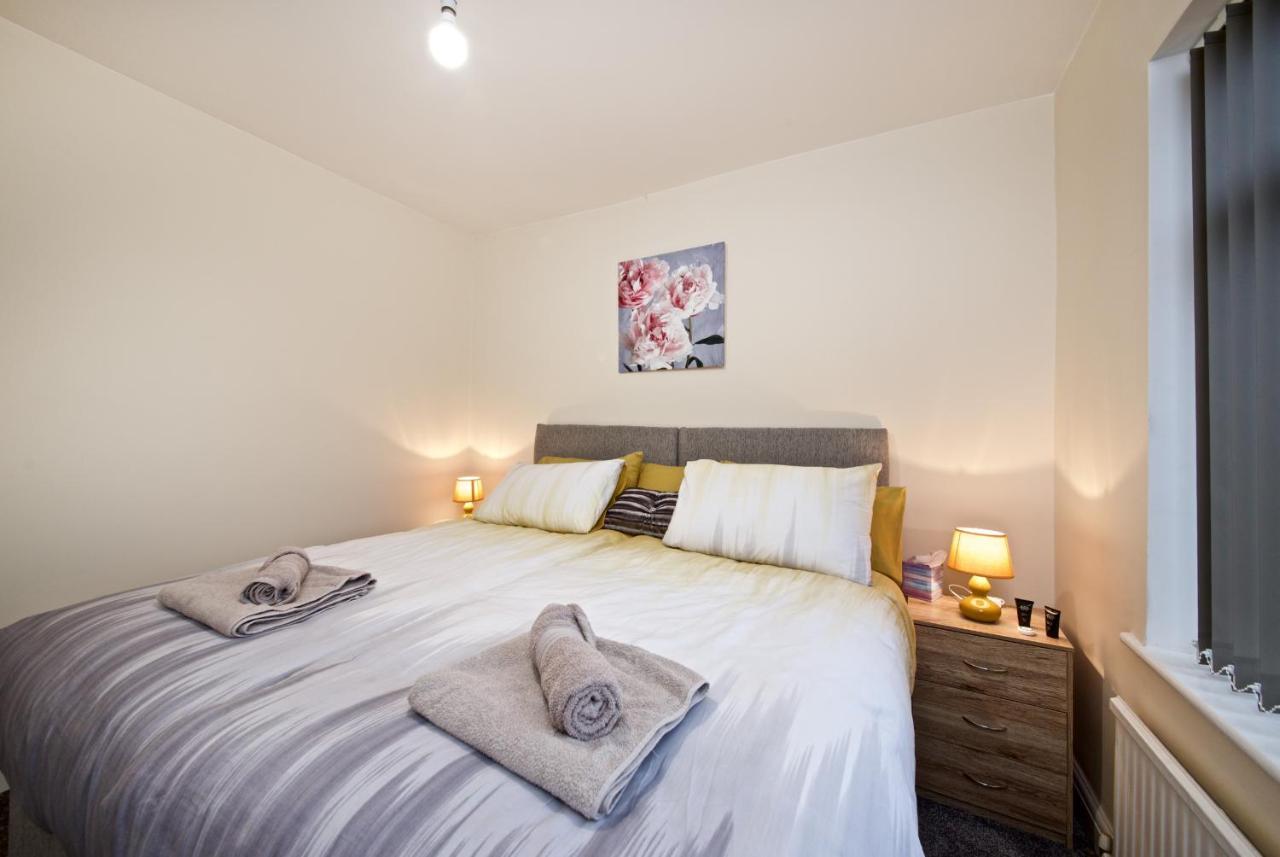 Beautiful Cozy Home With Free Parking Manchester Exterior foto